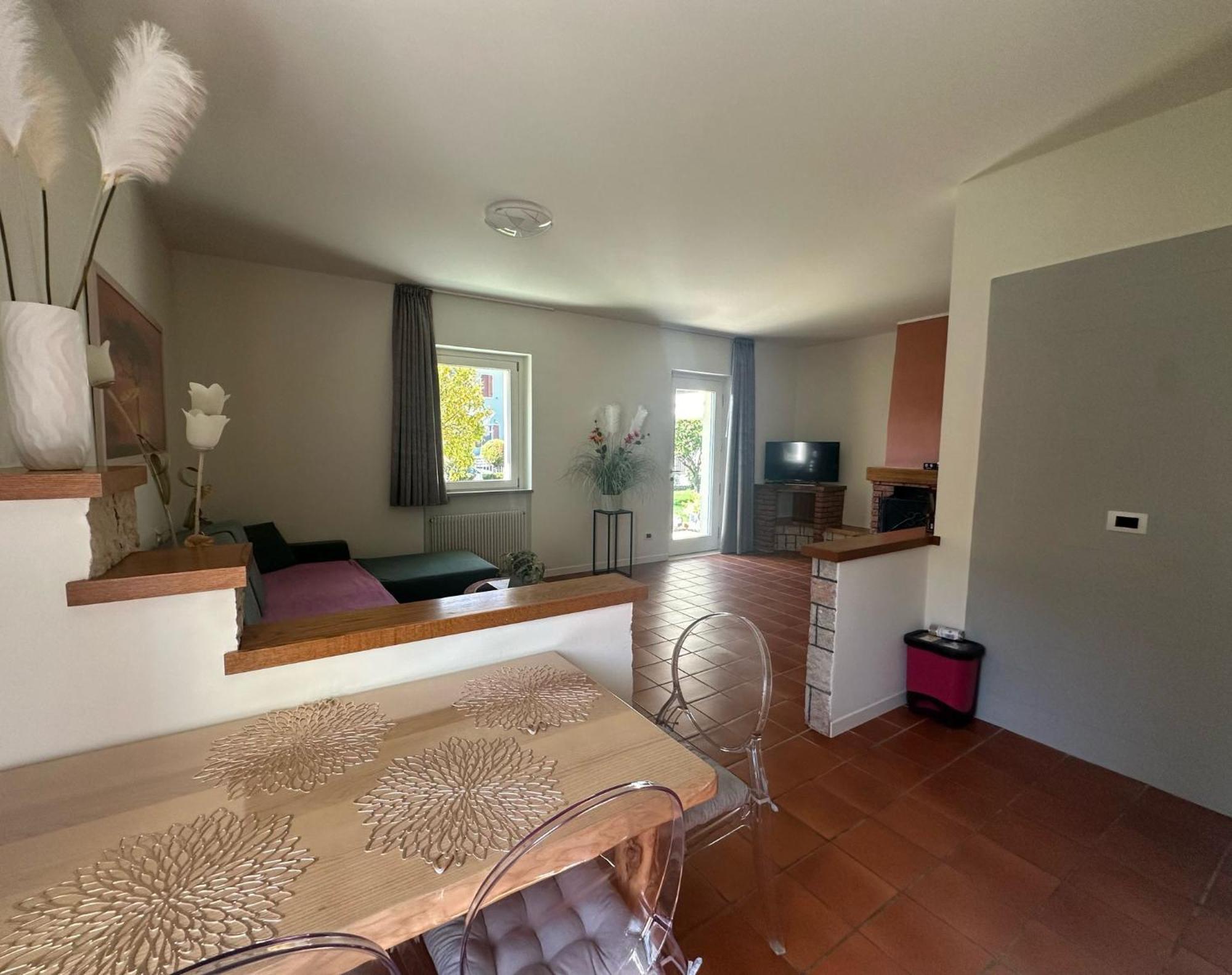 Residence Villa Dalila - Appartamento Dalila 加尔达湖滨 外观 照片